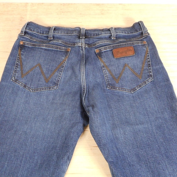 Wrangler Men’s Relaxed Boot Jeans Blue Size 33x32 - Picture 3 of 5